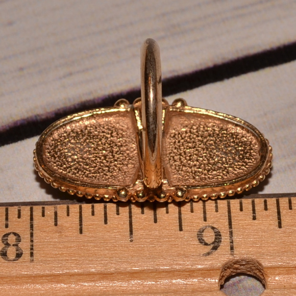 Avon large marbled gemstone gold plate ring size 4 - Picture 7 of 8